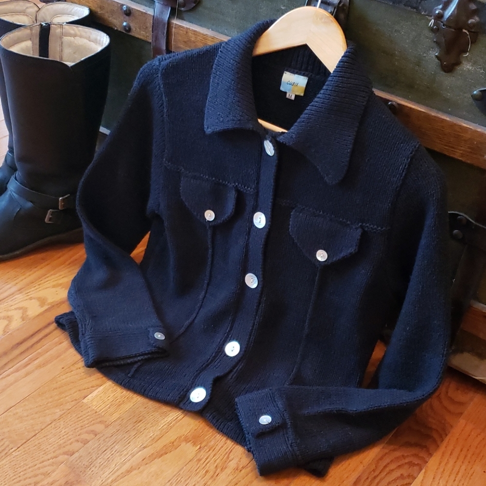 Size m cubix sweater black